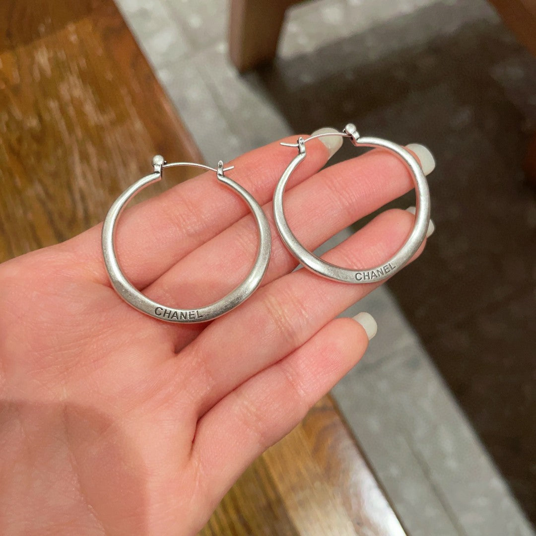 Letter Statement Earrings in Polished Metal-Tone – Design 002 side detail