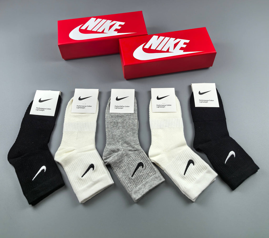 Nike Cotton Visible Cuff, Colour And Emblem Details Crew Socks - 5-Pair Set