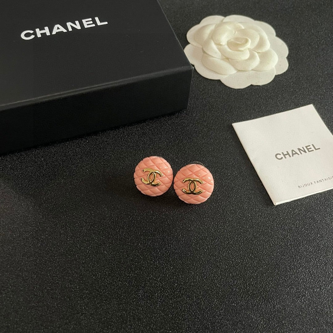 Double-C Emblem Stud Earrings in Polished Metal-Tone – Design 201 styled product view