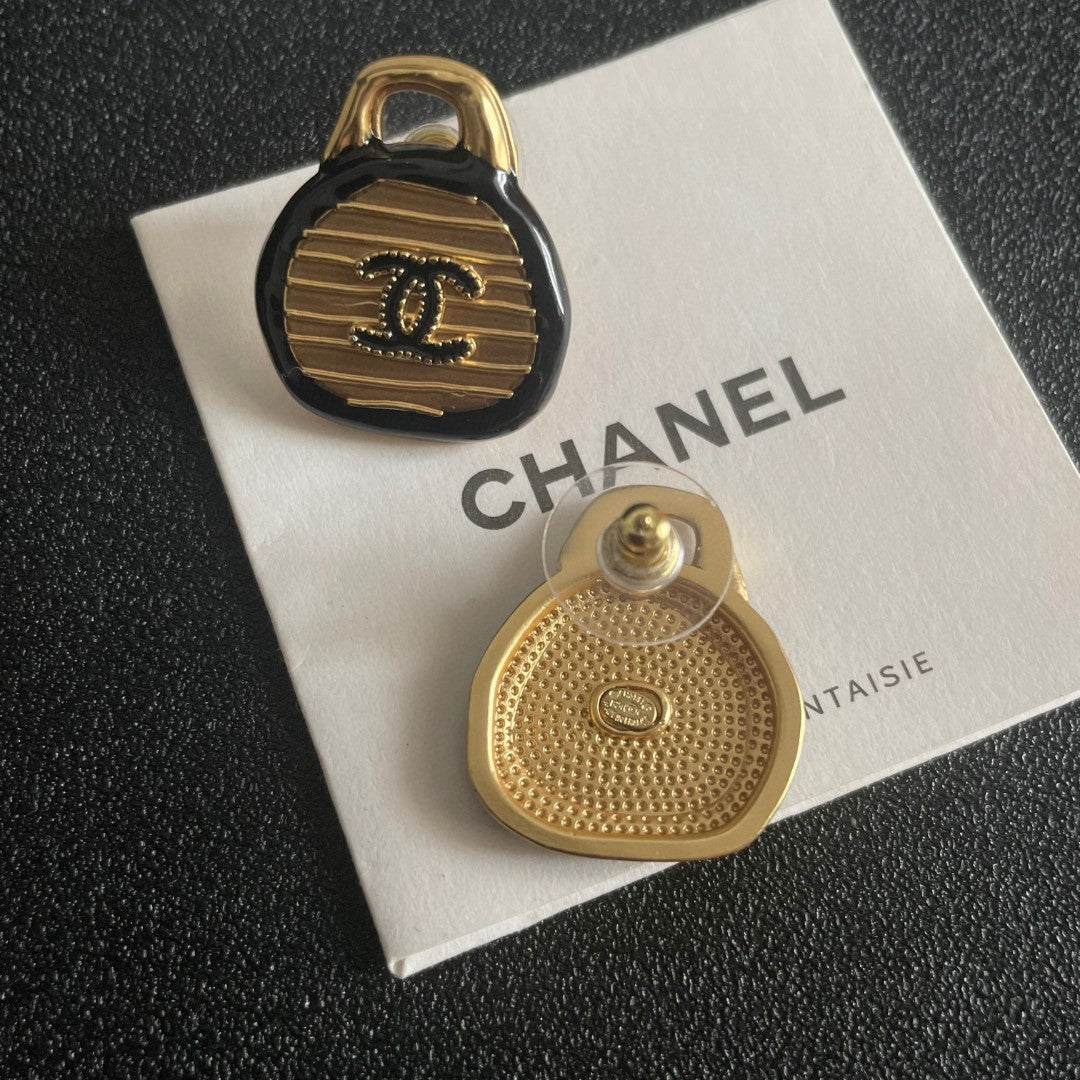 Double-C Emblem Stud Earrings in Polished Metal-Tone – Design 199 main product view