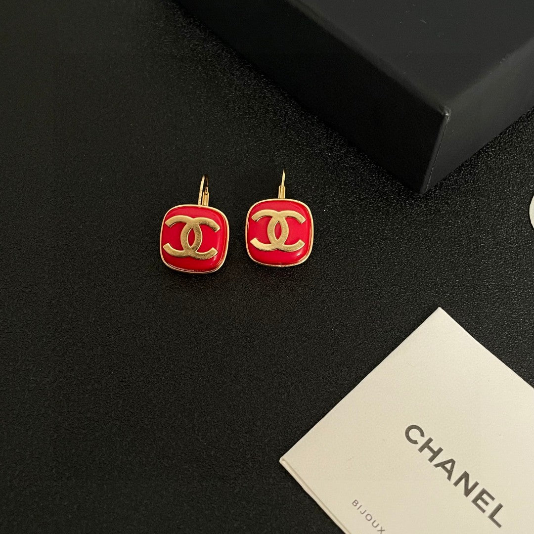 Double-C Emblem Statement Earrings in Polished Metal-Tone – Design 032 detail view