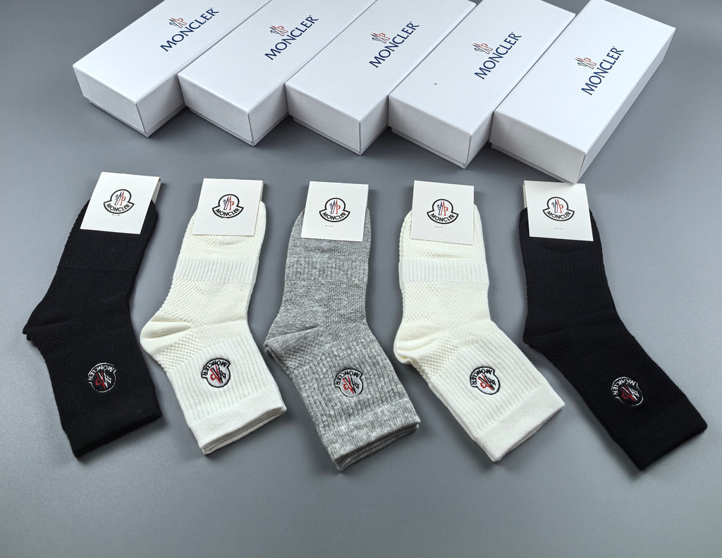 Moncler Small Round Emblems Ankle Socks - 5-Pair Set