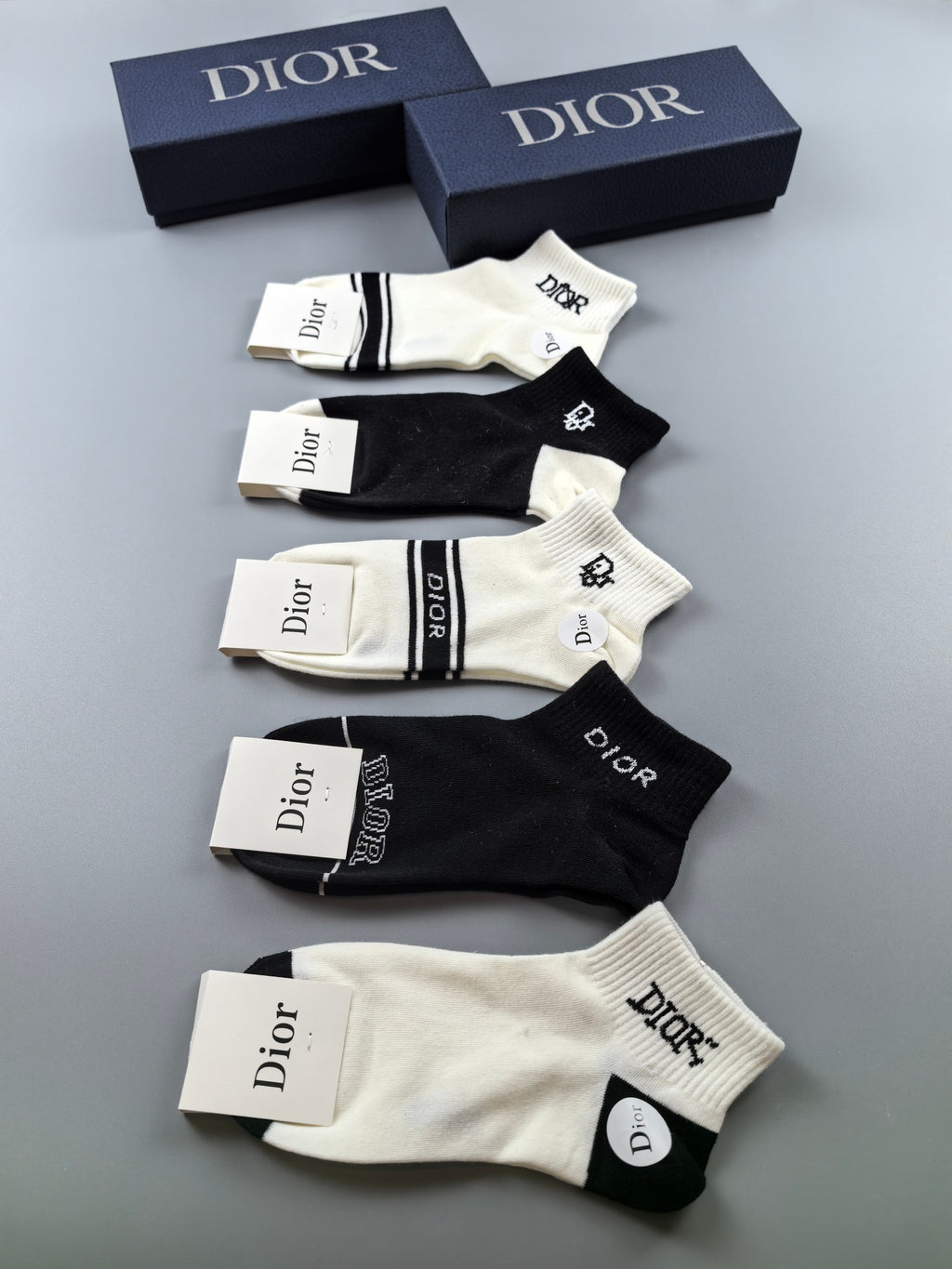 Dior Cotton Visible Branded Cuff Or Emblem Details No-Show Socks - 5-Pair Set