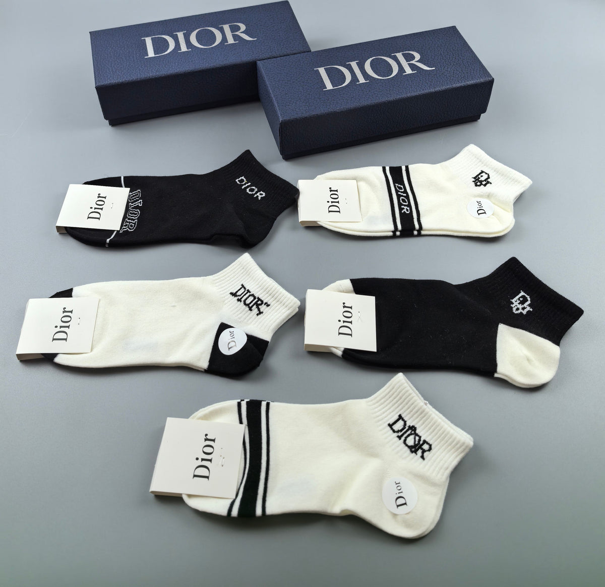 Dior Cotton Visible Branded Cuff Or Emblem Details No-Show Socks - 5-Pair Set