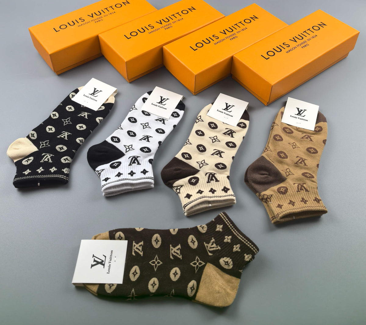 Louis Vuitton Cotton Visible Branded Cuff Or Emblem Details No-Show Socks - 5-Pair Set