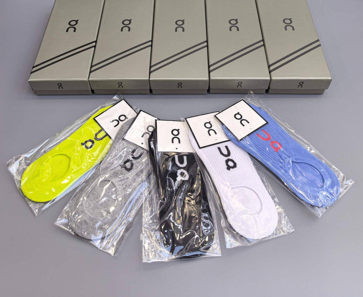 On Cotton Visible Colour, Cuff And Emblem Details No-Show Socks - 5-Pair Set