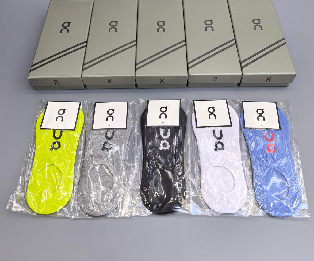 On Cotton Visible Colour, Cuff And Emblem Details No-Show Socks - 5-Pair Set