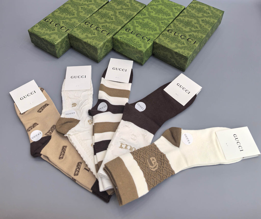 Gucci Neutral Stripe Crew Crew Socks 5-Pair Box Collection