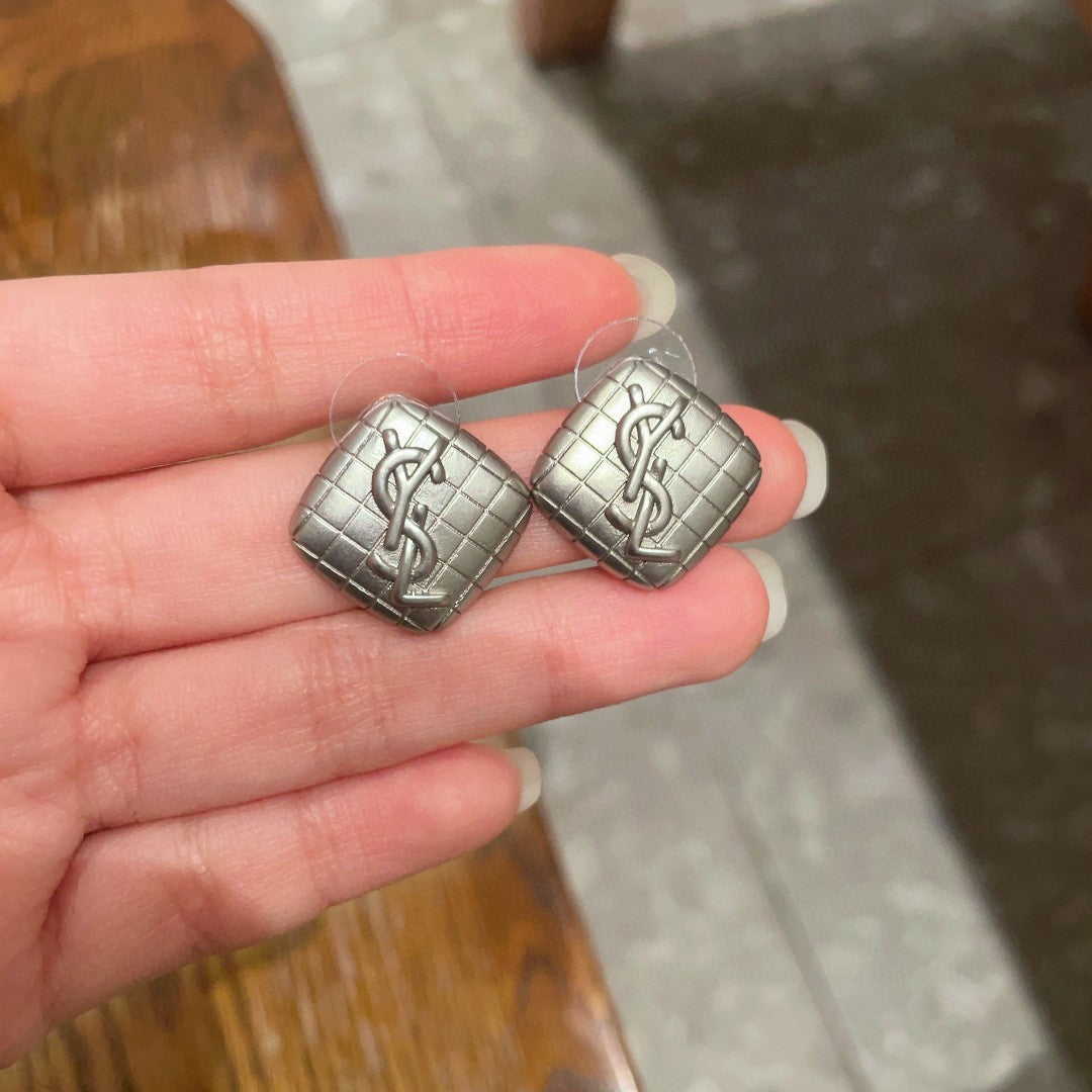 Letter Emblem Stud Earrings in Polished Metal-Tone – Design 006 side detail