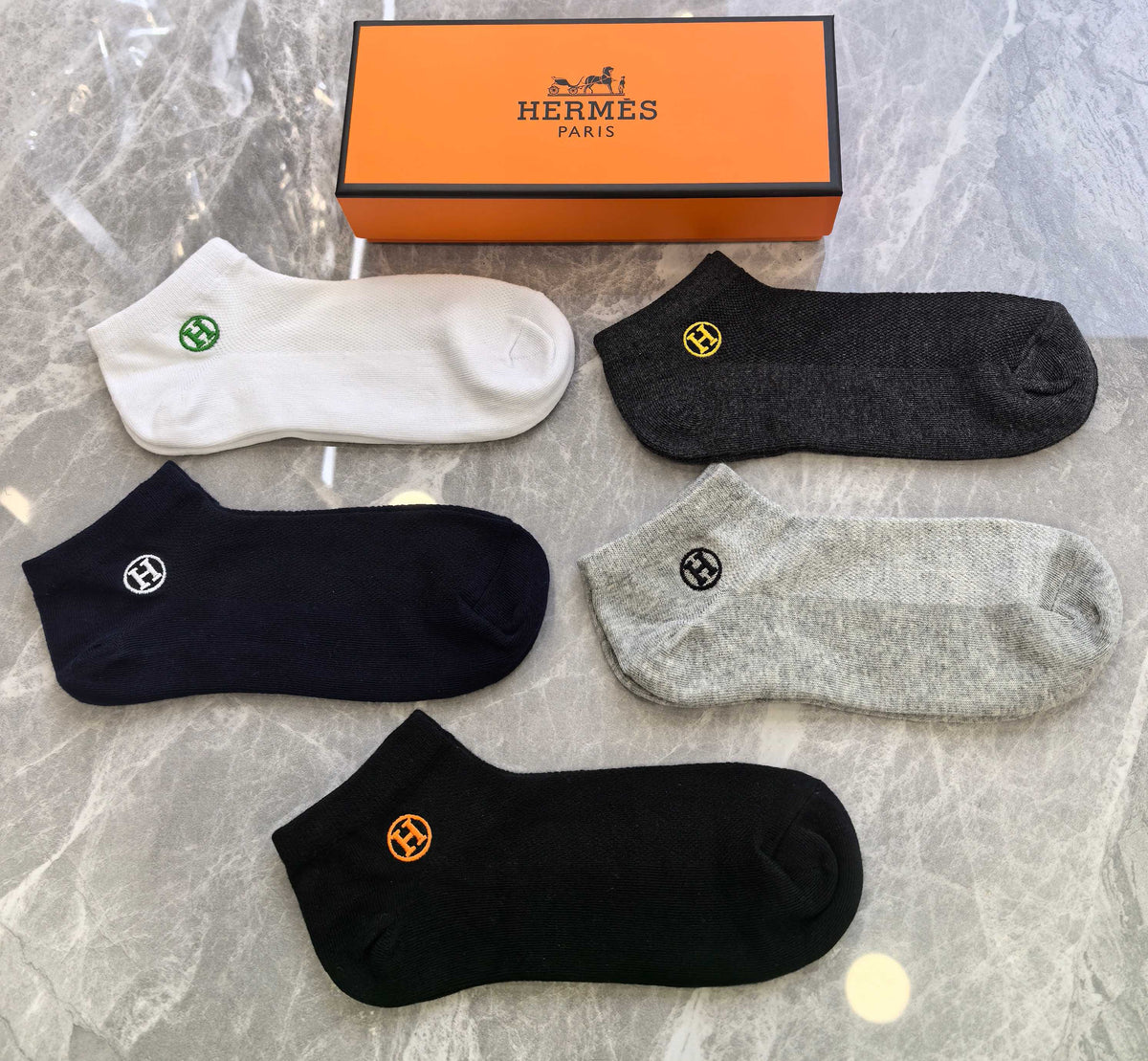 Hermes Visible Branded Cuff Or Emblem Details No-Show Socks - 5-Pair Set