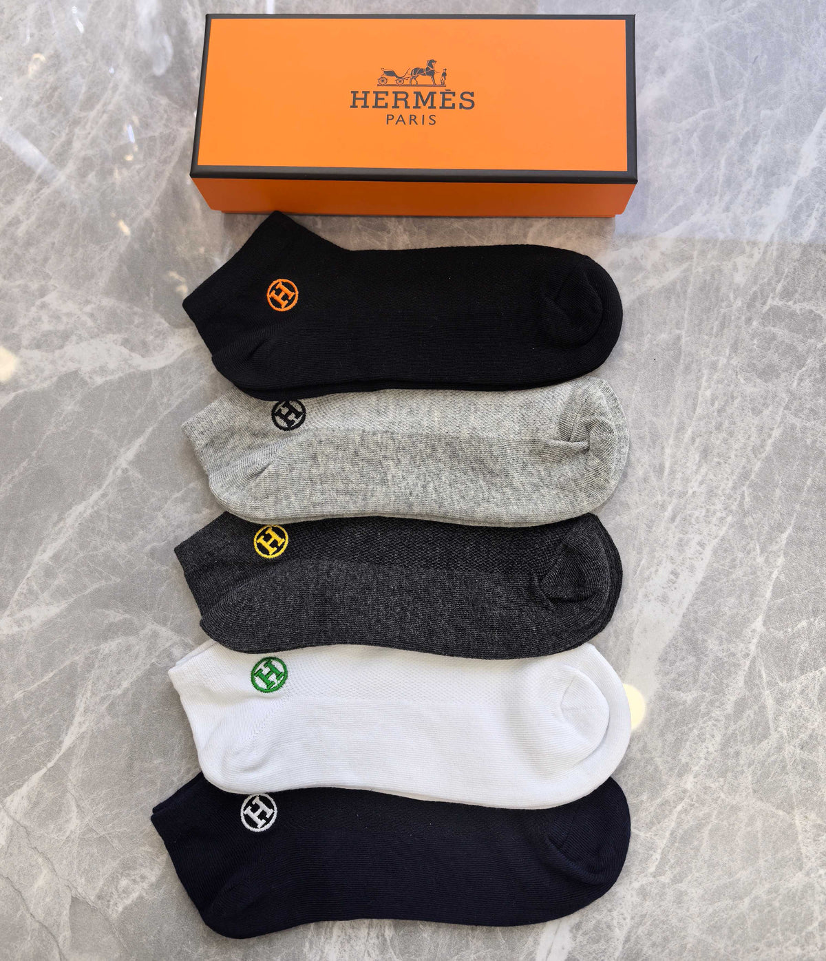 Hermes Small Colourful Emblem Details Ankle Socks