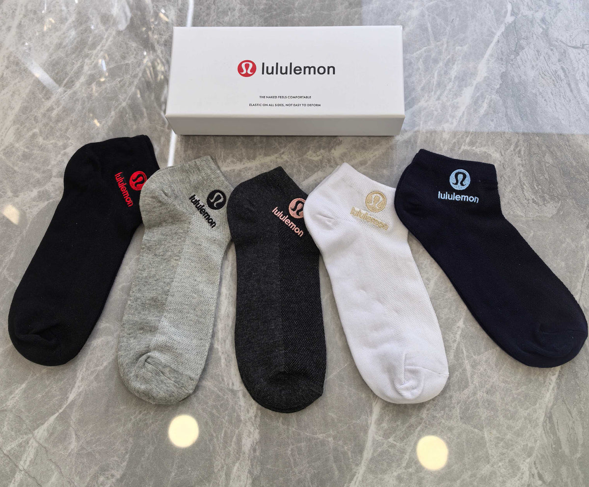 Lululemon Tonal Logo Details Ankle Socks