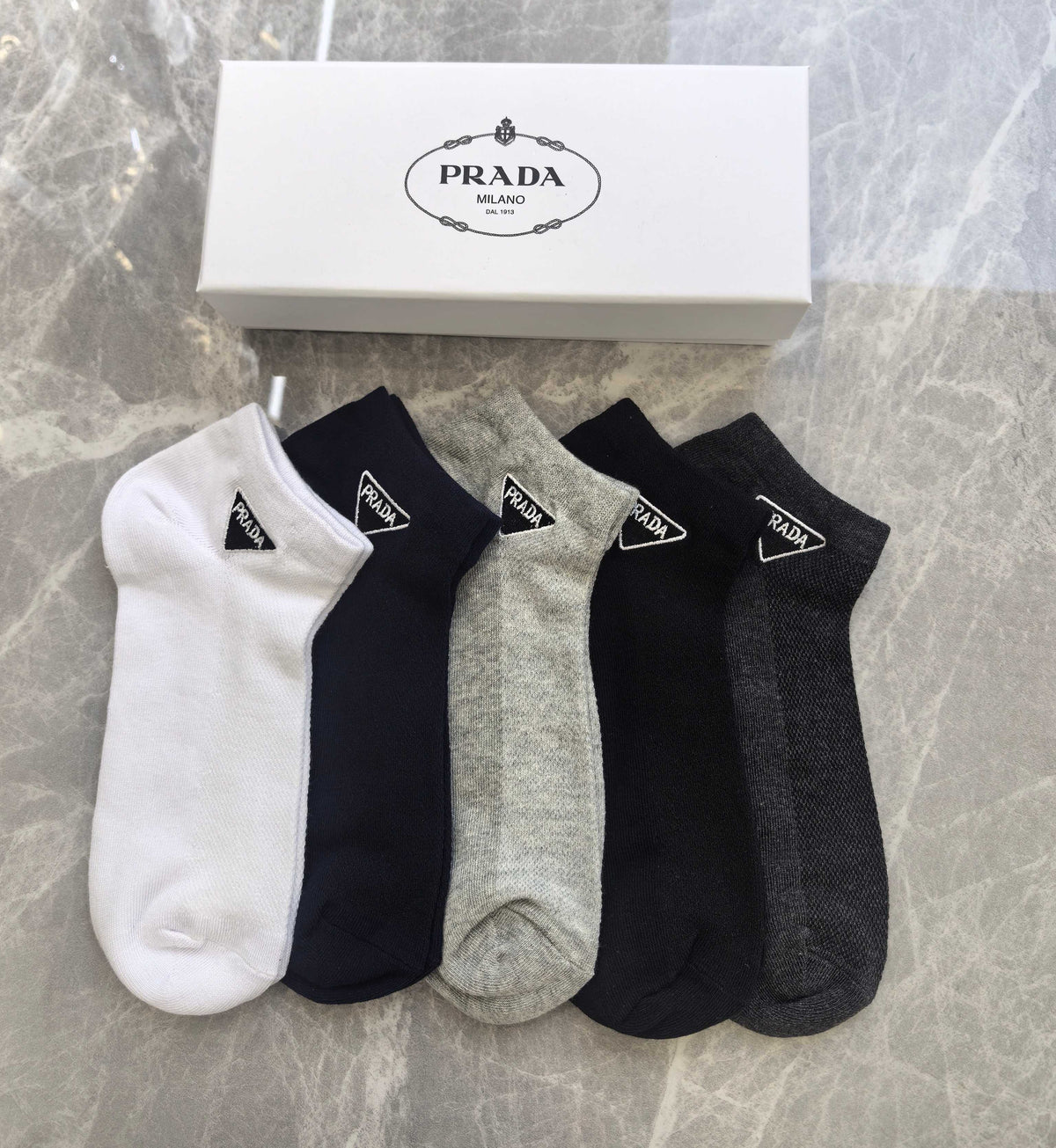 Prada Visible Branded Cuff Or Emblem Details No-Show Socks - 5-Pair Set
