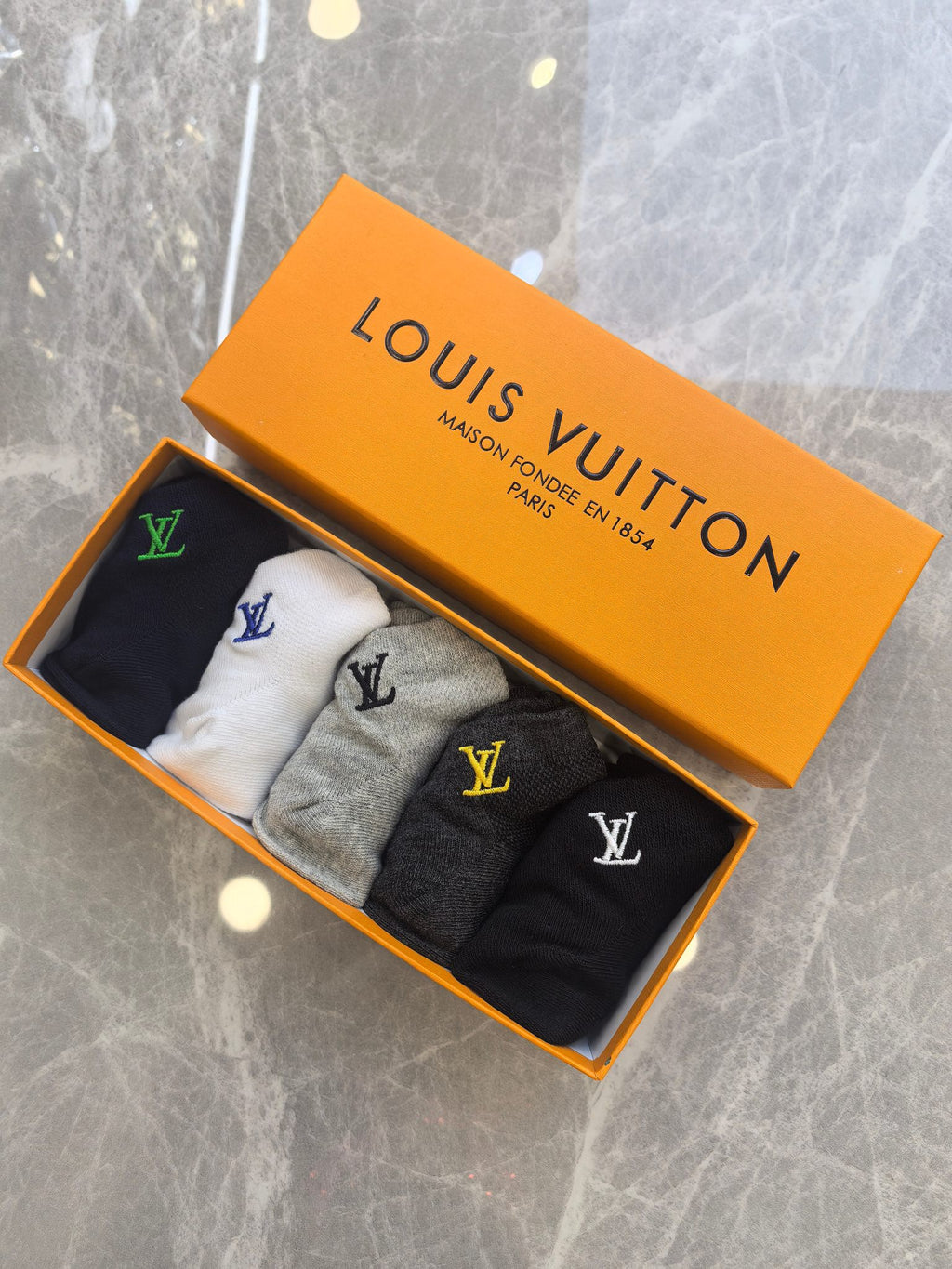 Louis Vuitton Visible Branded Cuff Or Emblem Details No-Show Socks - 5-Pair Set