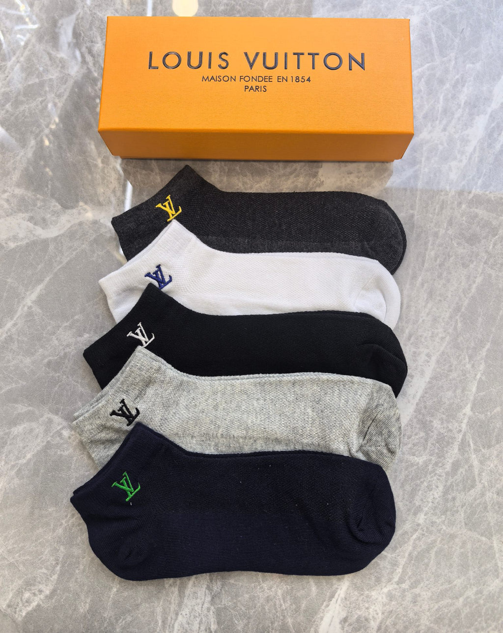 Louis Vuitton Visible Branded Cuff Or Emblem Details No-Show Socks - 5-Pair Set