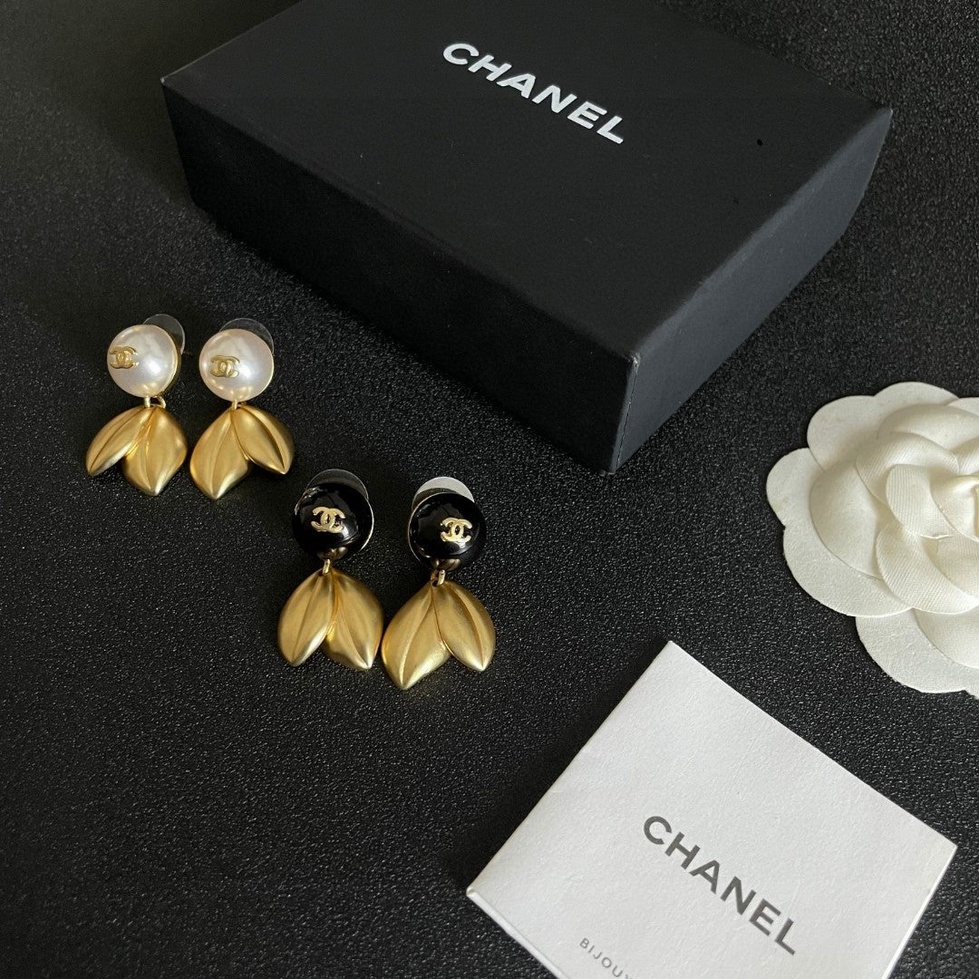 Double-C Emblem Statement Earrings in Polished Metal-Tone – Design 016 side detail