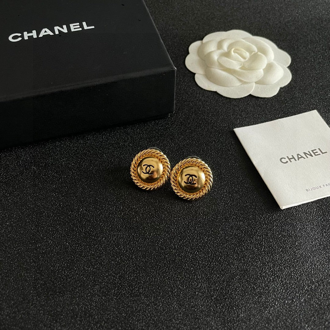 Double-C Emblem Stud Earrings in Polished Metal-Tone – Design 043 styled product view