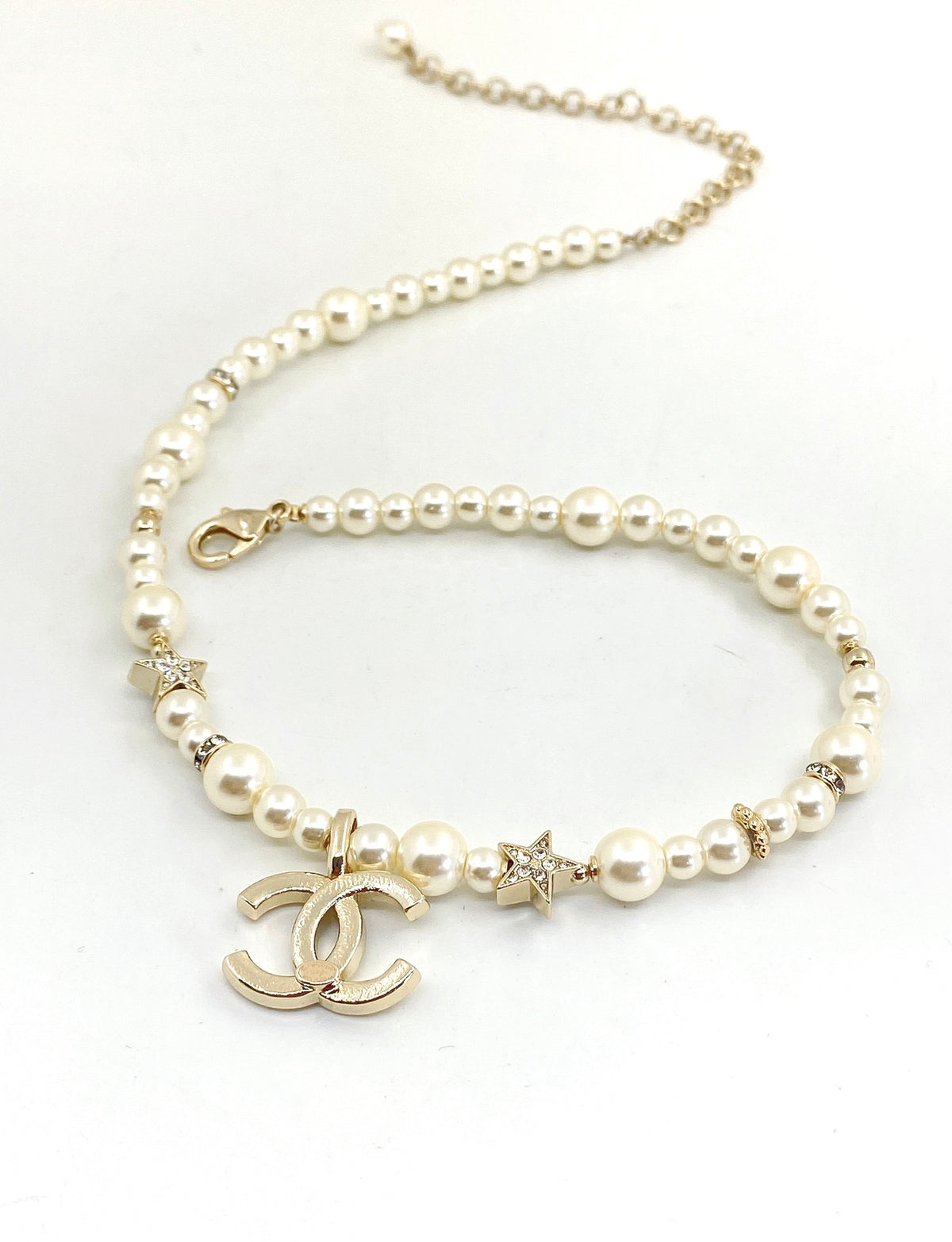 Double-C Emblem Pearl-Detail Pendant Necklace – Pearl Detail – Design 048 side detail