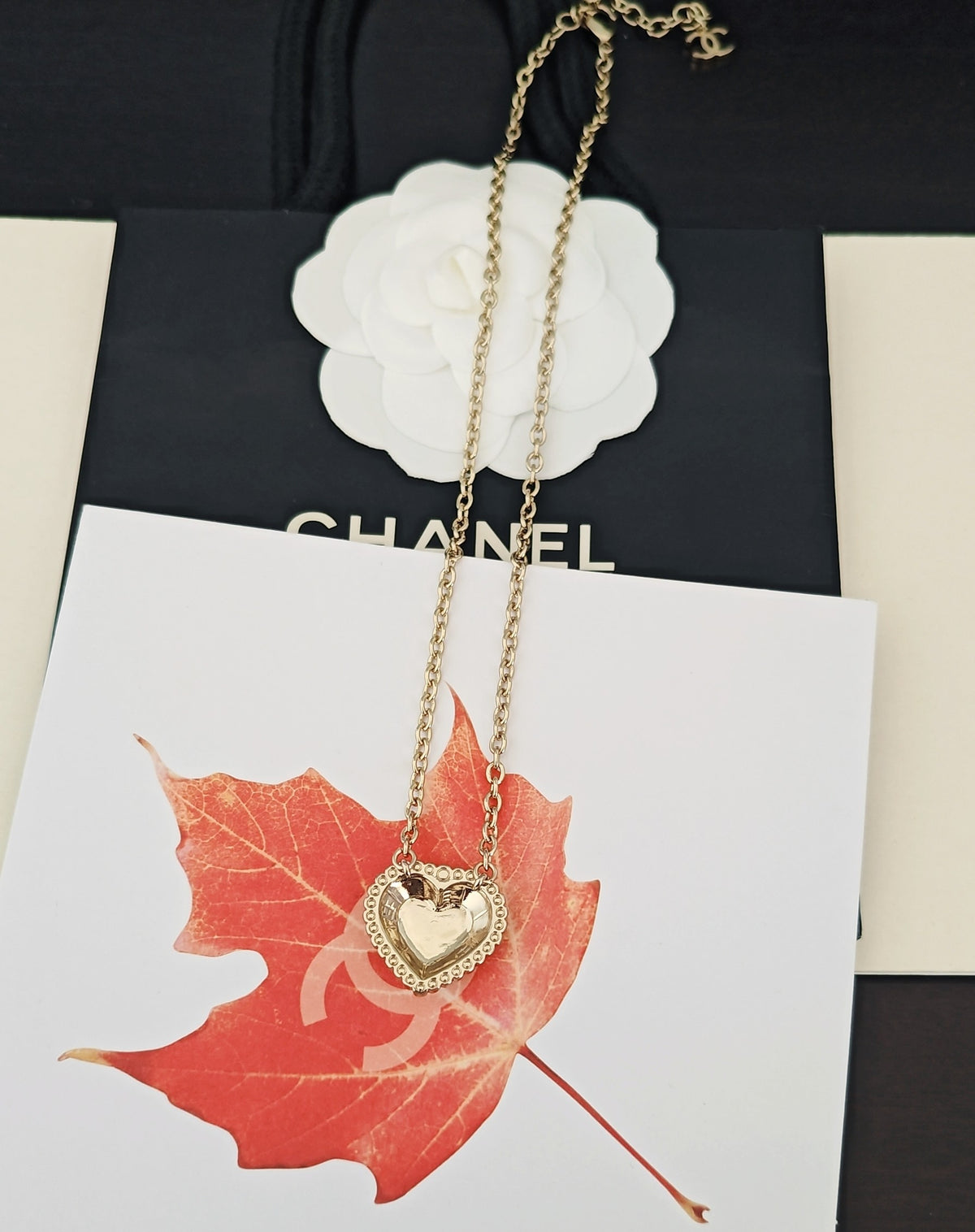 Heart Pendant Necklace in Gold-Tone – Heart Detail – Design 004 side detail