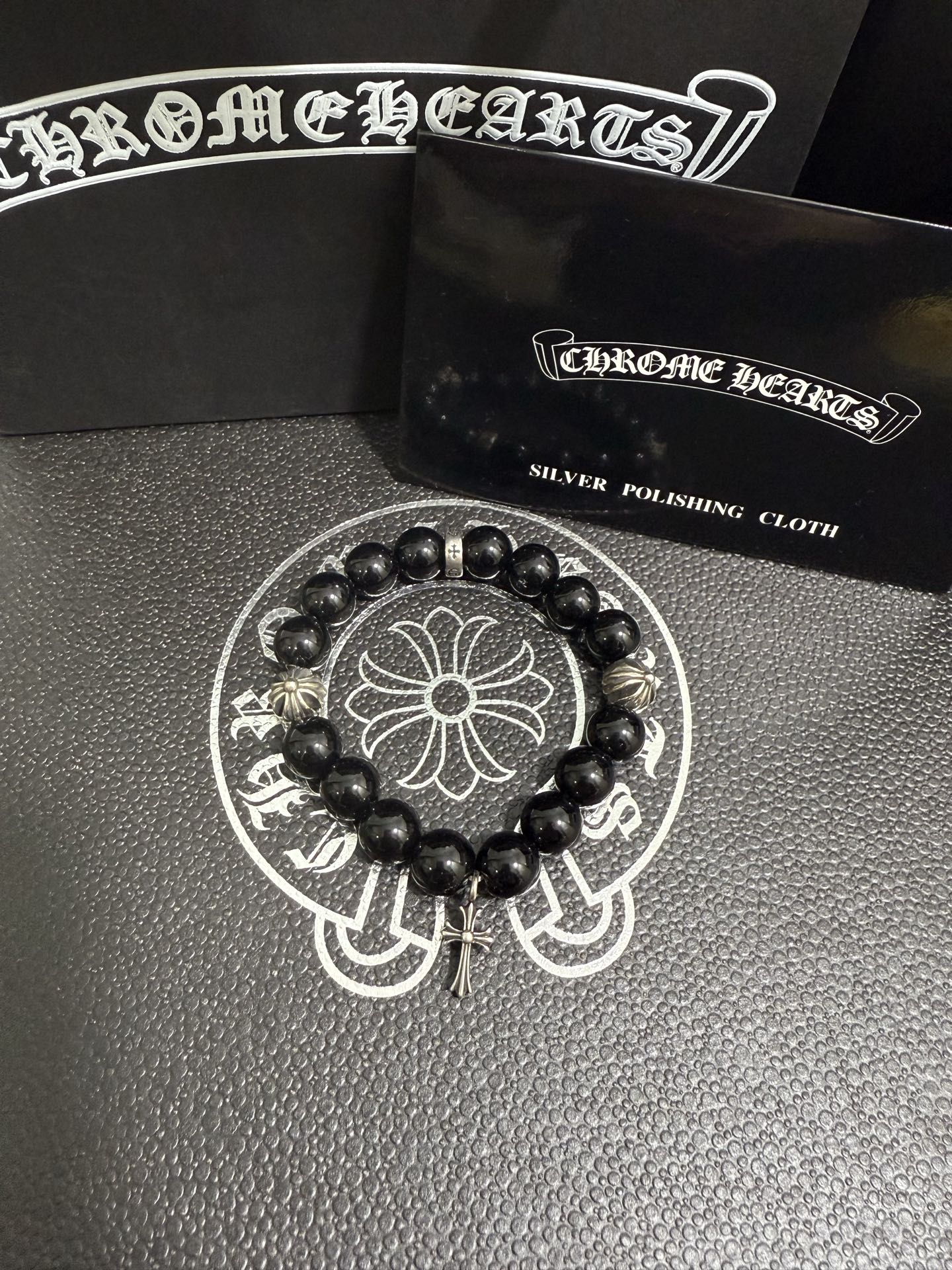 Gothic Emblem Beaded Bracelet in Antique Silver-Tone – Design 34 side detail