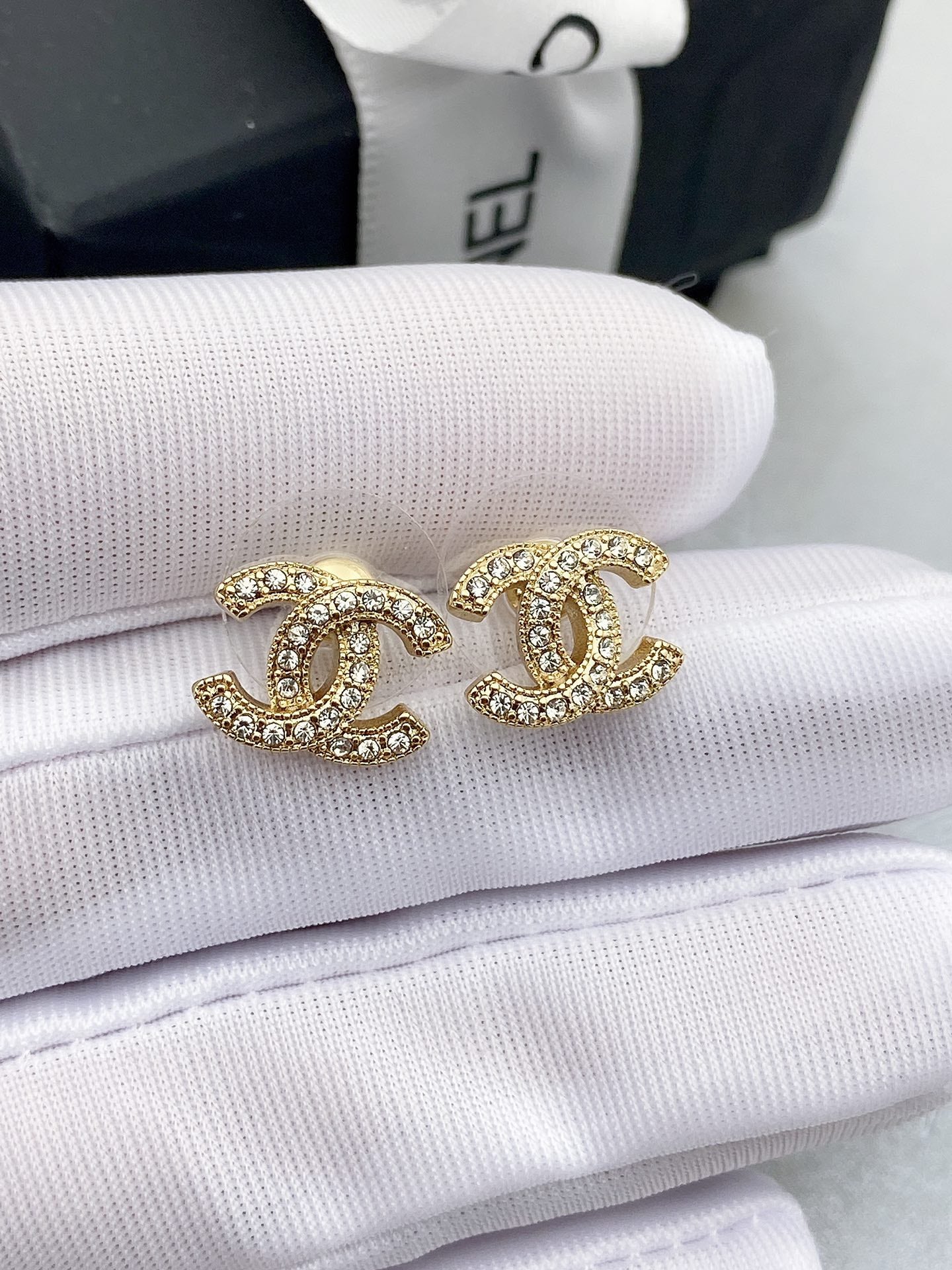Signature Emblem Stud Earrings in Gold-Tone – Design 057 side detail