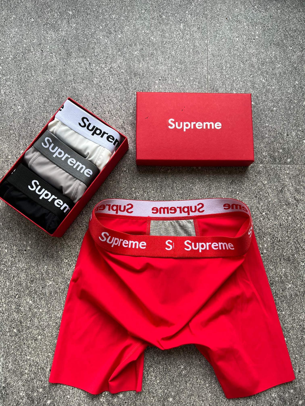 Supreme Visible Branded Waistband Or Emblem Details Men's Boxer Briefs - 3-Piece Box