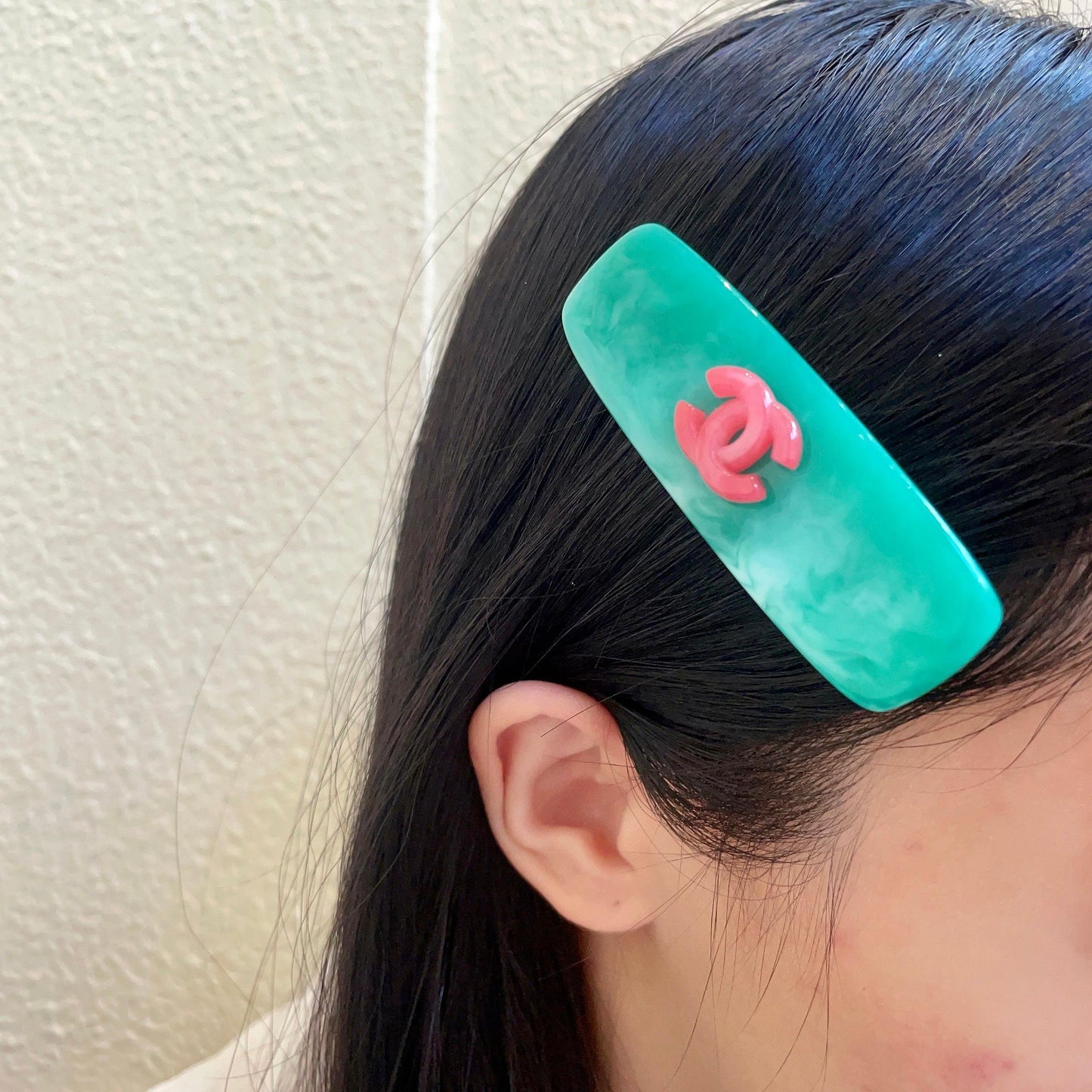 Double-C Emblem Hair Clip – Design 004 front product view