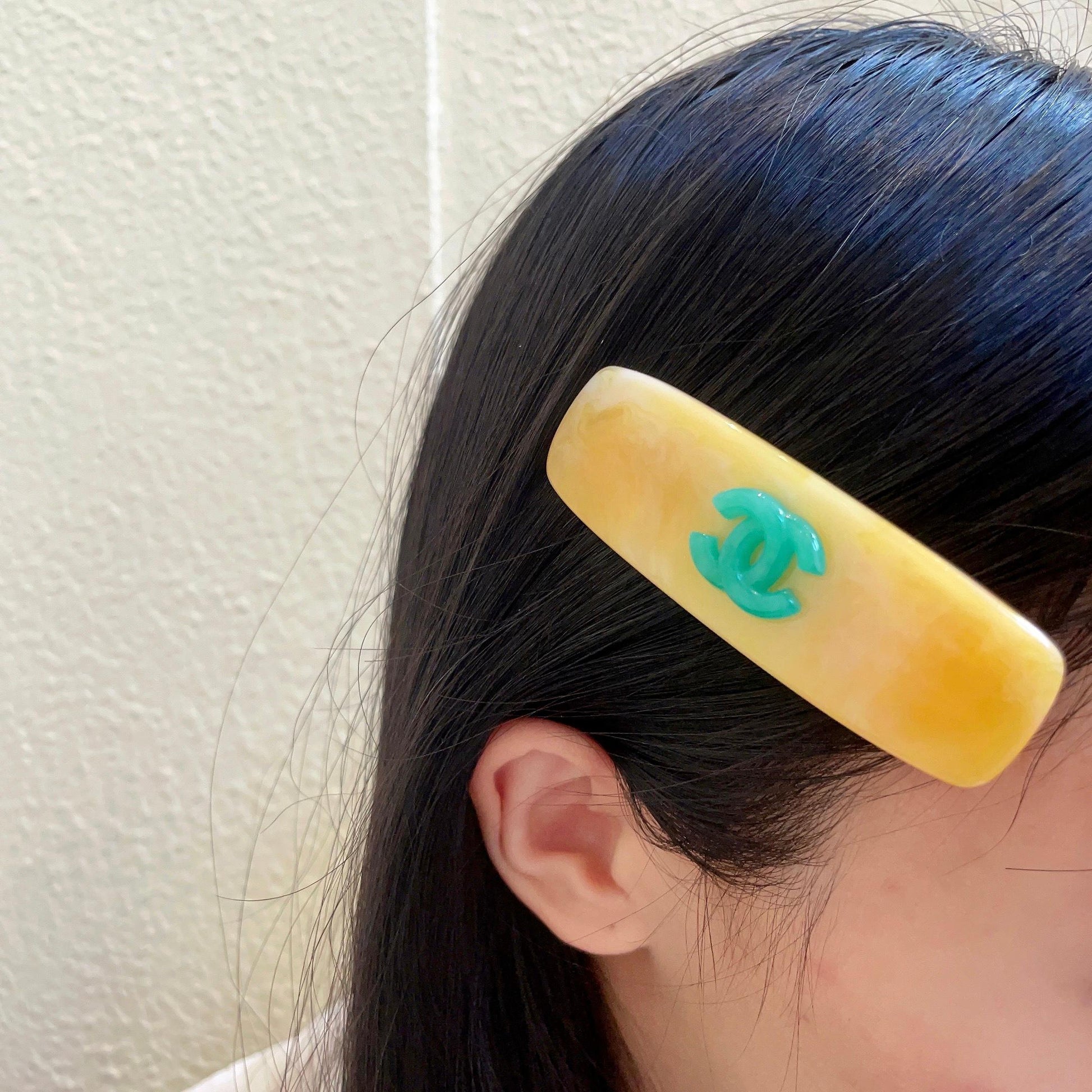 Double-C Emblem Hair Clip – Design 003 front product view