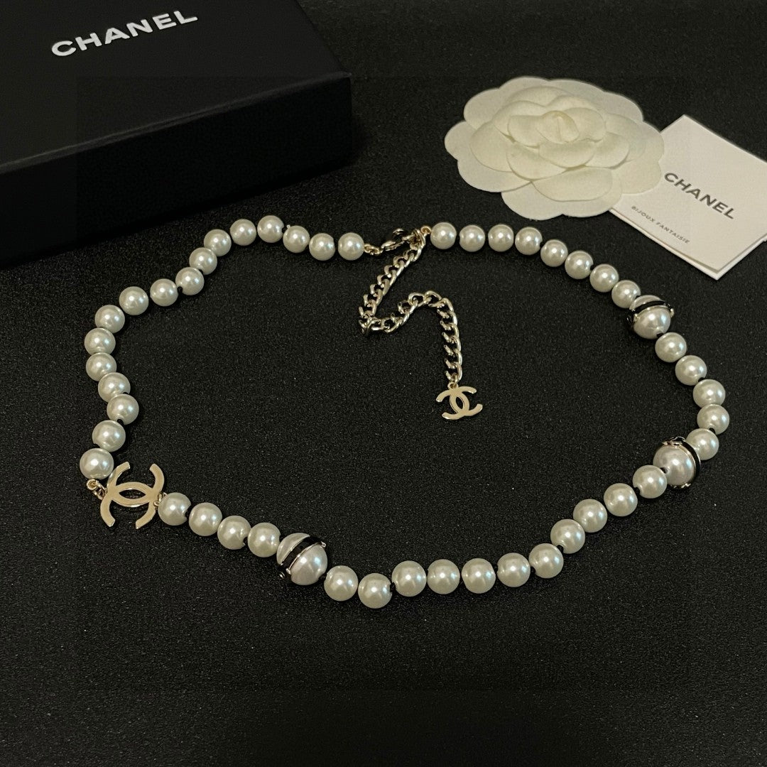 Double-C Emblem Pearl-Detail Pendant Necklace – Pearl Detail – Design 007 detail view