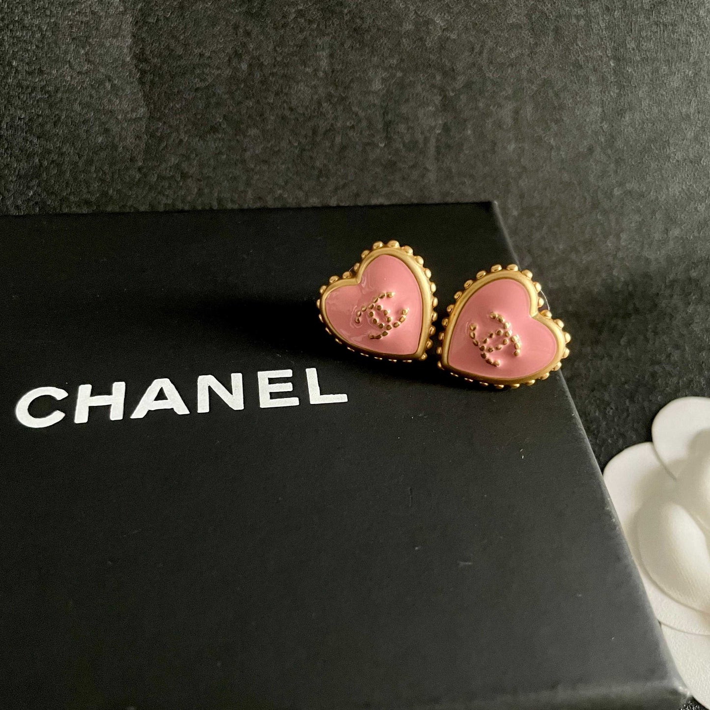 Double-C Emblem Stud Earrings in Polished Metal-Tone – Heart Detail – Design 011 detail view
