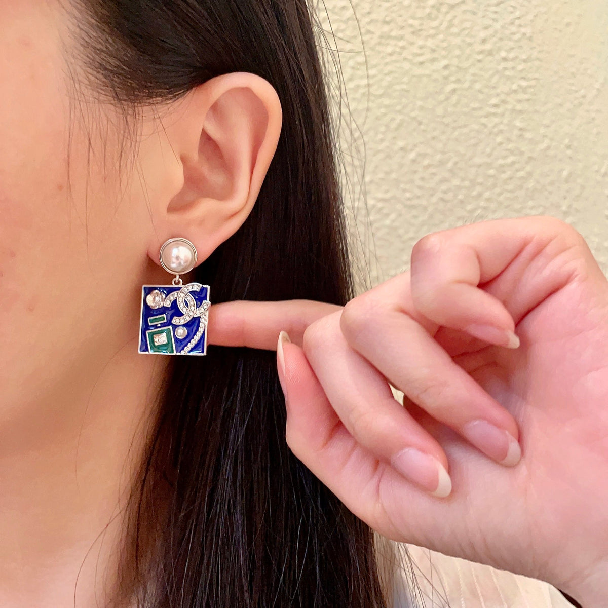 Double-C Emblem Statement Earrings in Polished Metal-Tone – Design 004 front product view