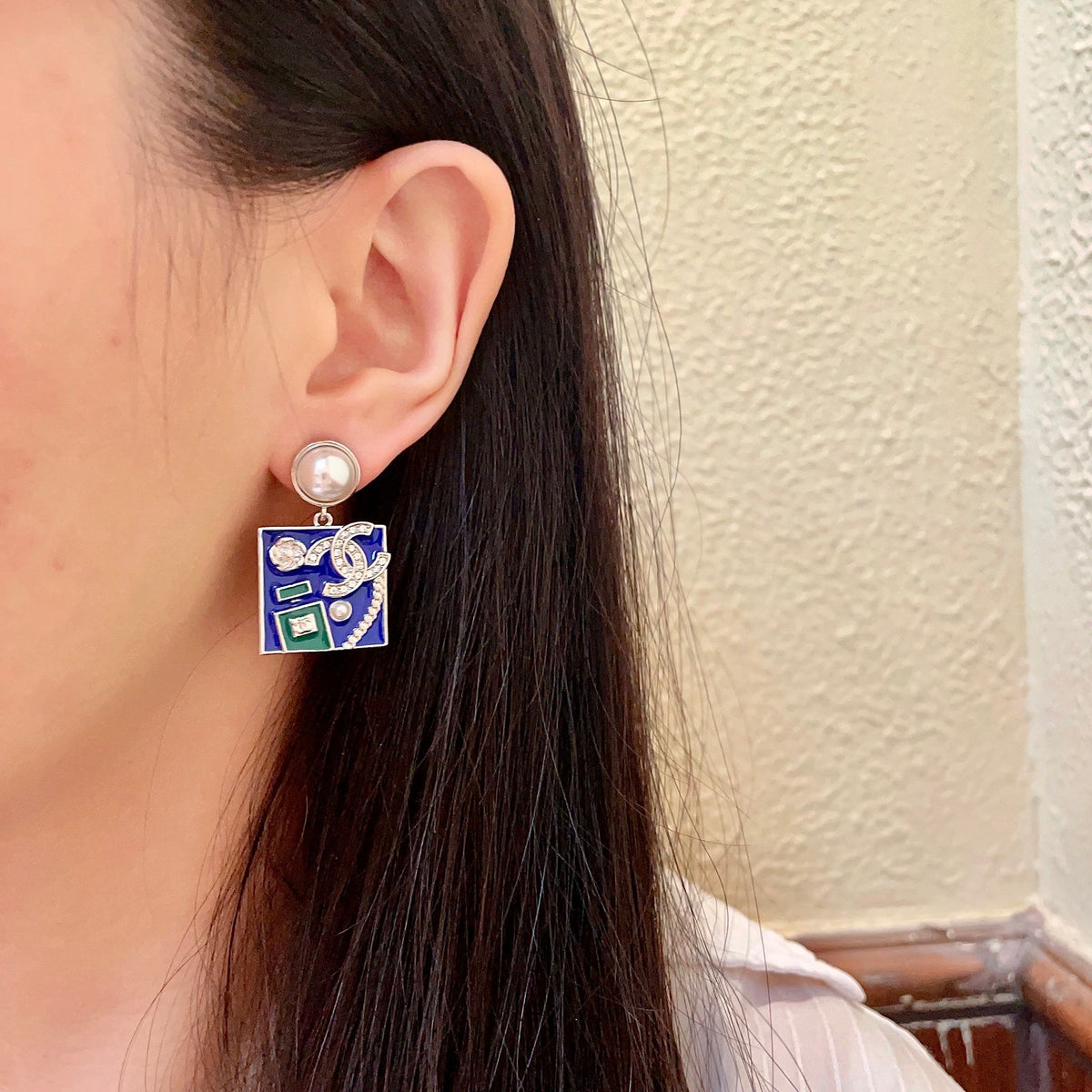 Double-C Emblem Statement Earrings in Polished Metal-Tone – Design 004 detail view