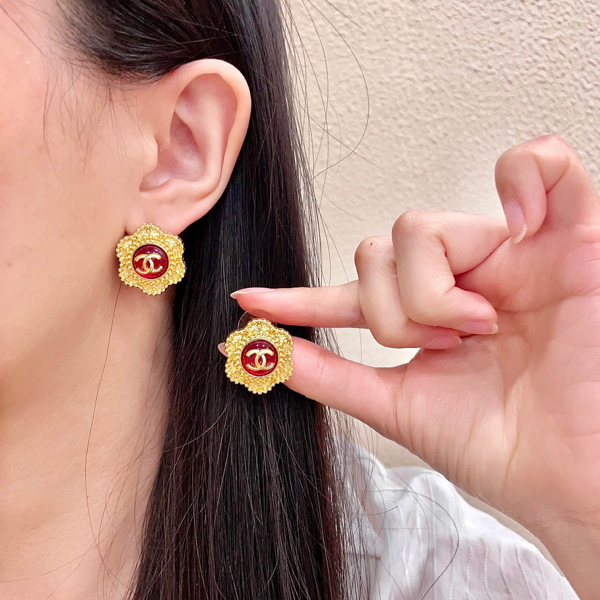 Double-C Emblem Stud Earrings in Polished Metal-Tone – Design 012 main product view