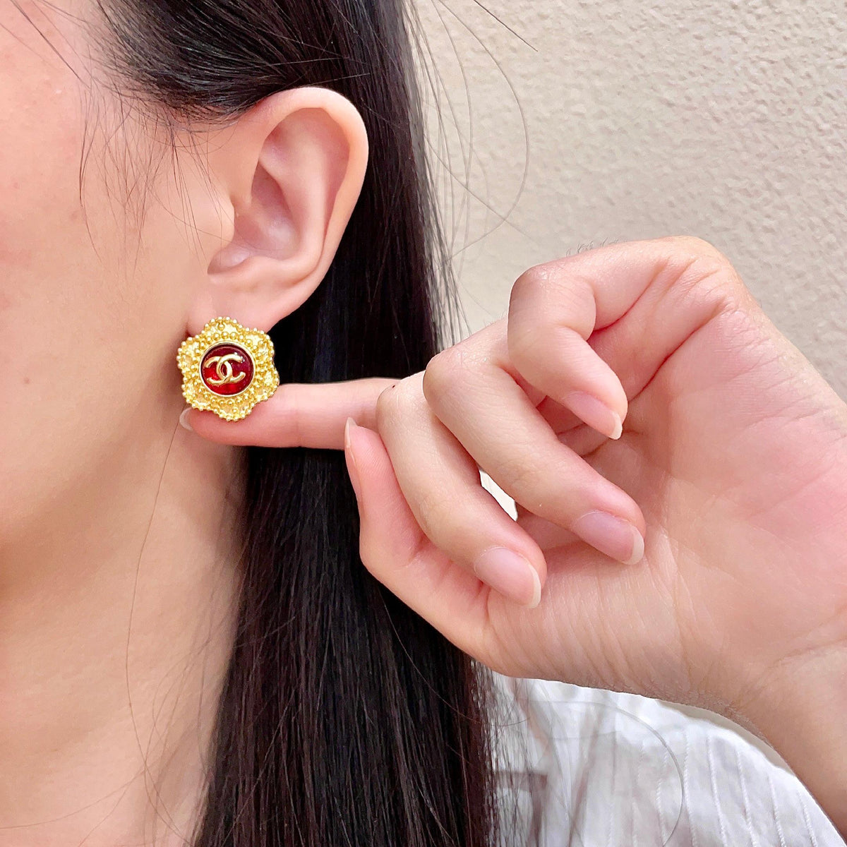 Double-C Emblem Stud Earrings in Polished Metal-Tone – Design 012 front product view