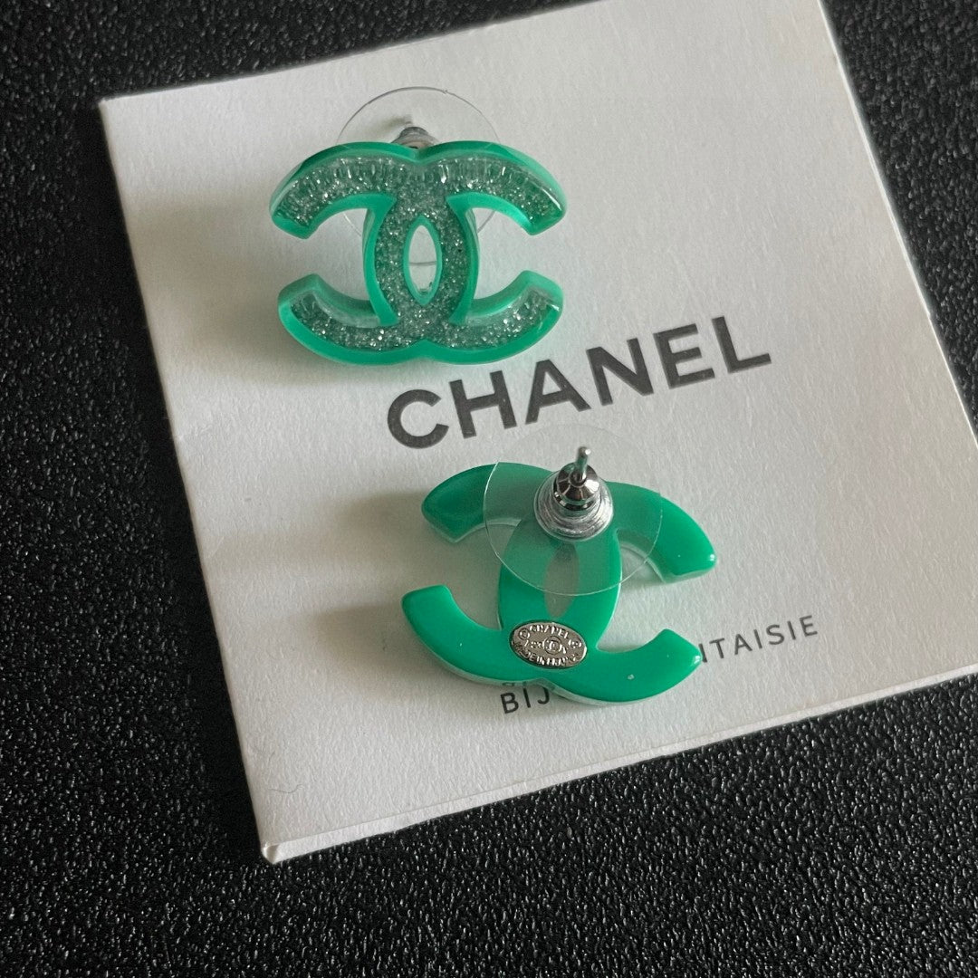 Double-C Emblem Stud Earrings in Polished Metal-Tone – Design 469 main product view
