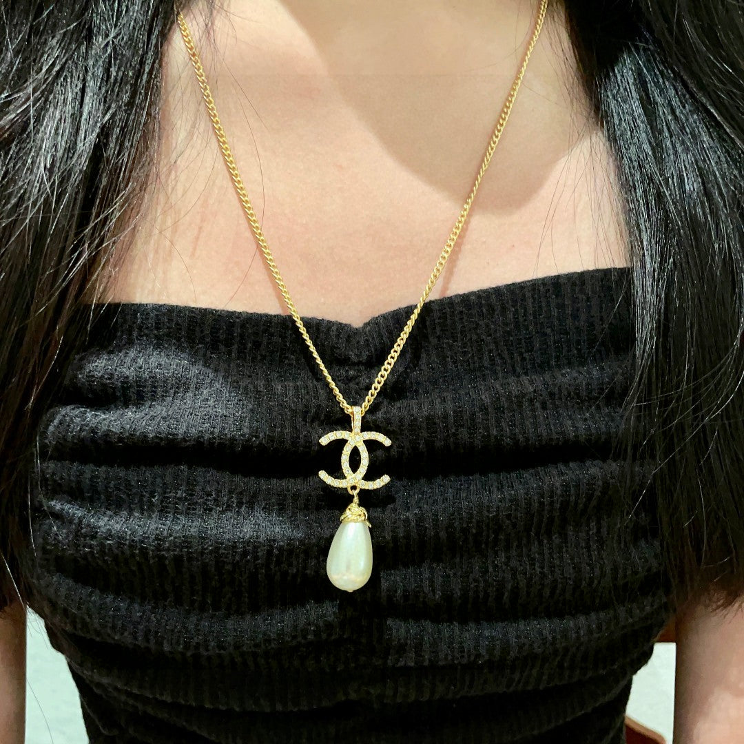 Double-C Emblem Pearl-Detail Pendant Necklace – Pearl Detail – Design 129 detail view