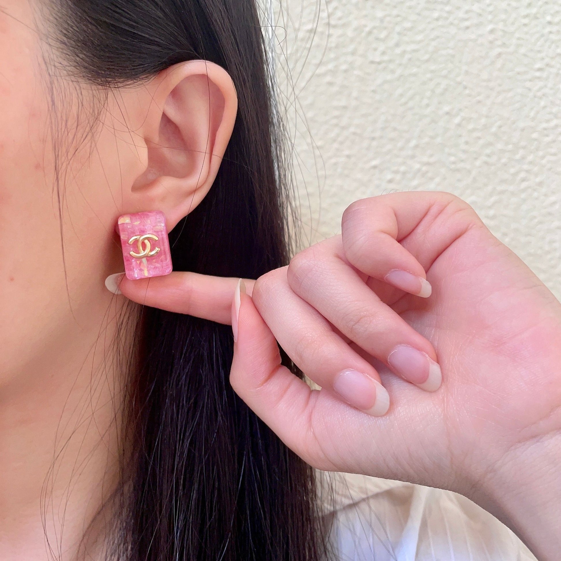 Double-C Emblem Stud Earrings in Polished Metal-Tone – Design 059 front product view