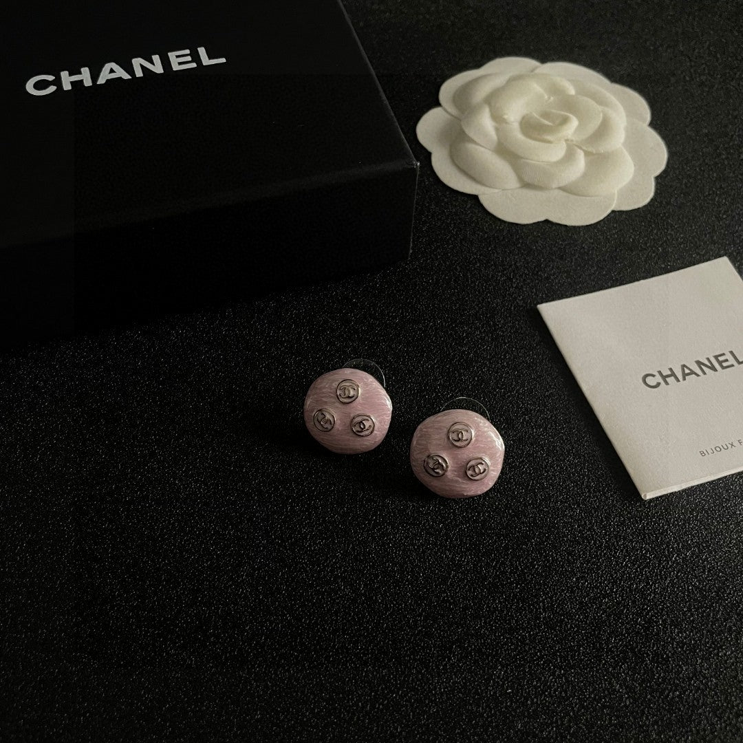 Double-C Emblem Stud Earrings in Polished Metal-Tone – Design 106 styled product view