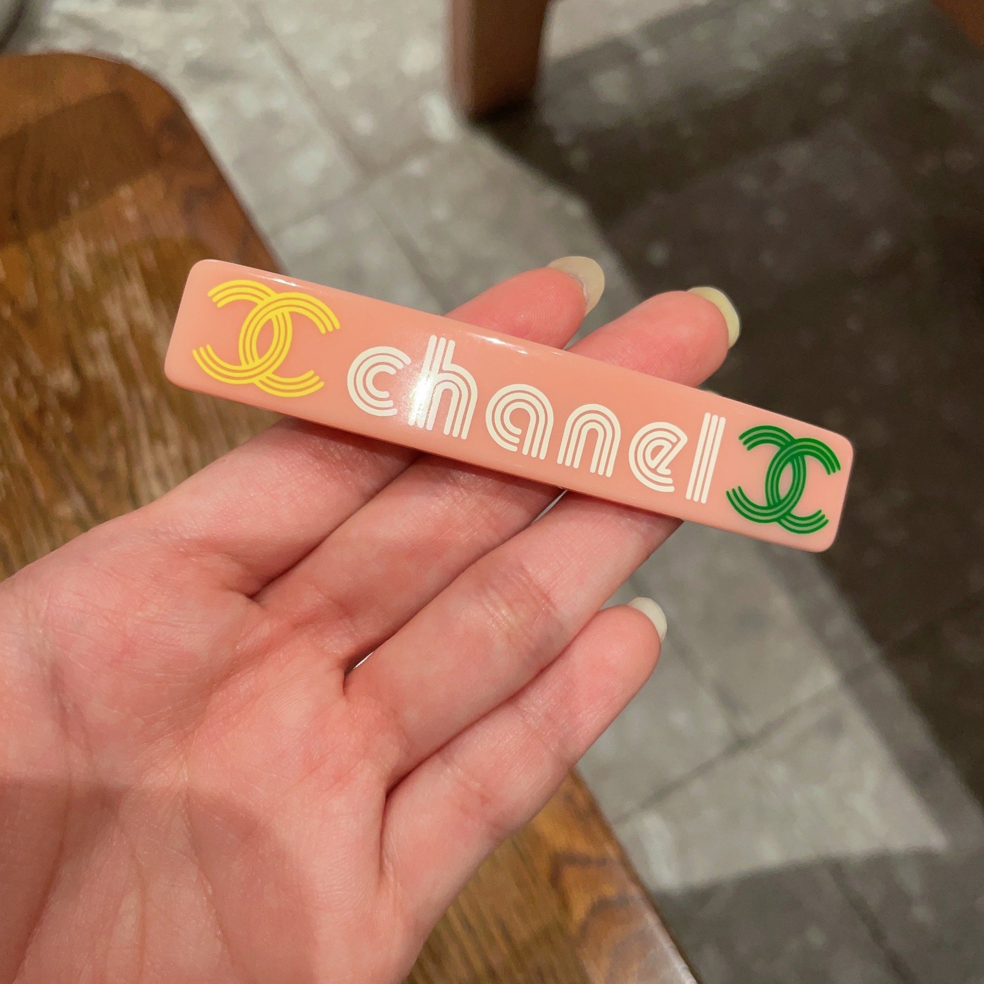 Double-C Emblem Hair Clip – Design 020 side detail