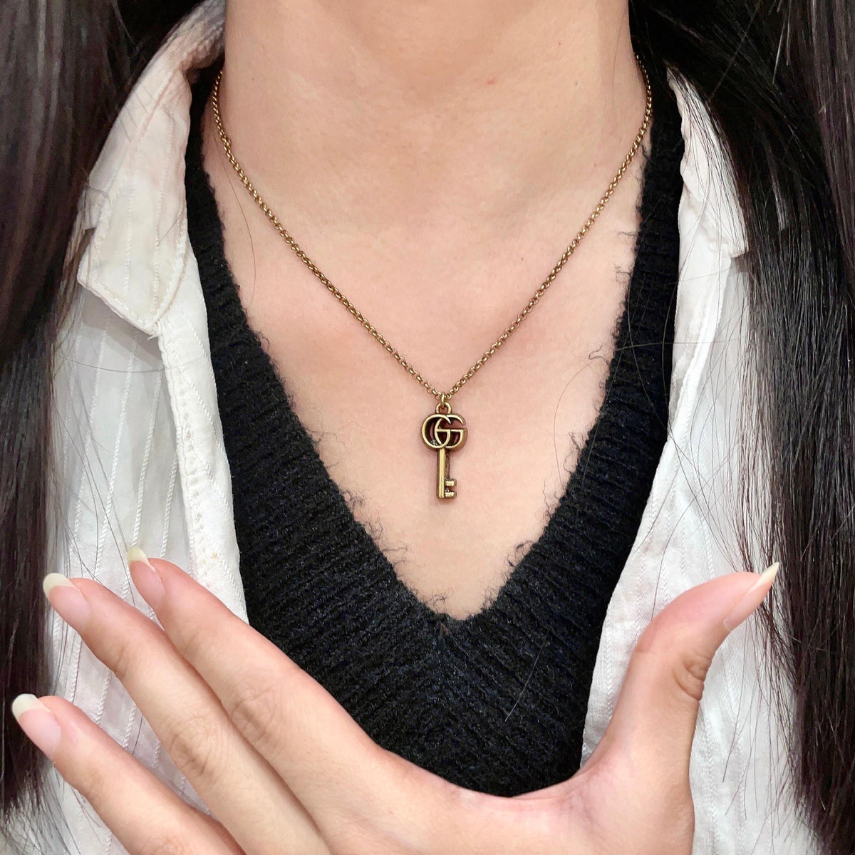 Double-G Emblem Pendant Necklace in Polished Metal-Tone – Design 112 front product view