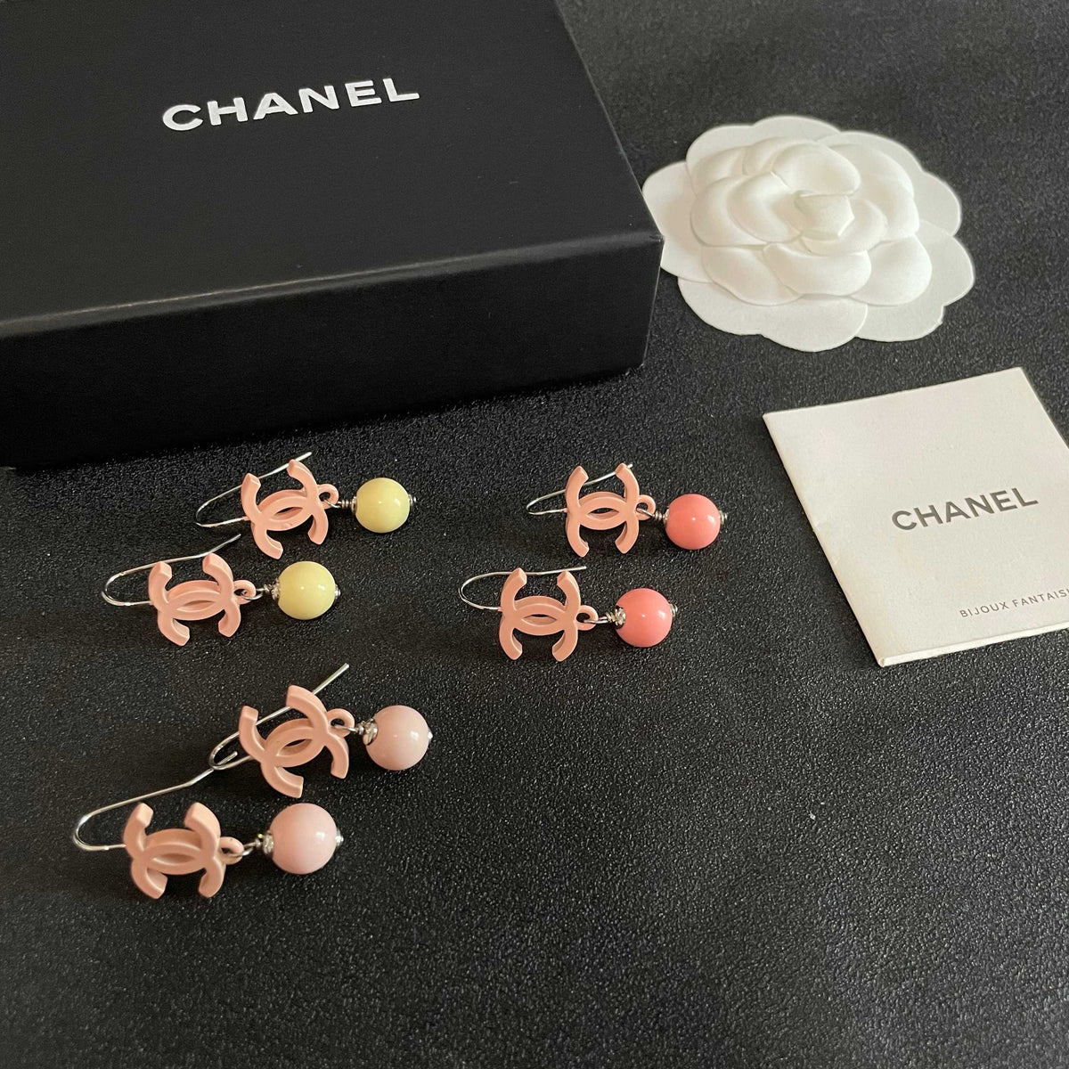 Double-C Emblem Statement Earrings in Polished Metal-Tone – Design 027 side detail