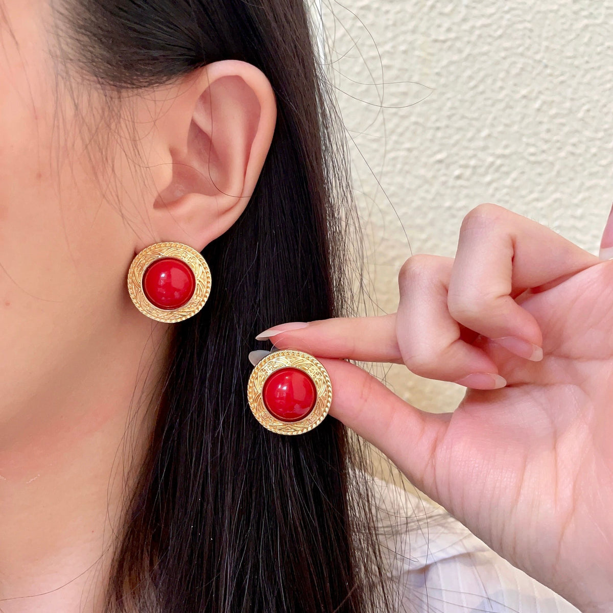 Double-C Emblem Stud Earrings in Polished Metal-Tone – Design 066 main product view