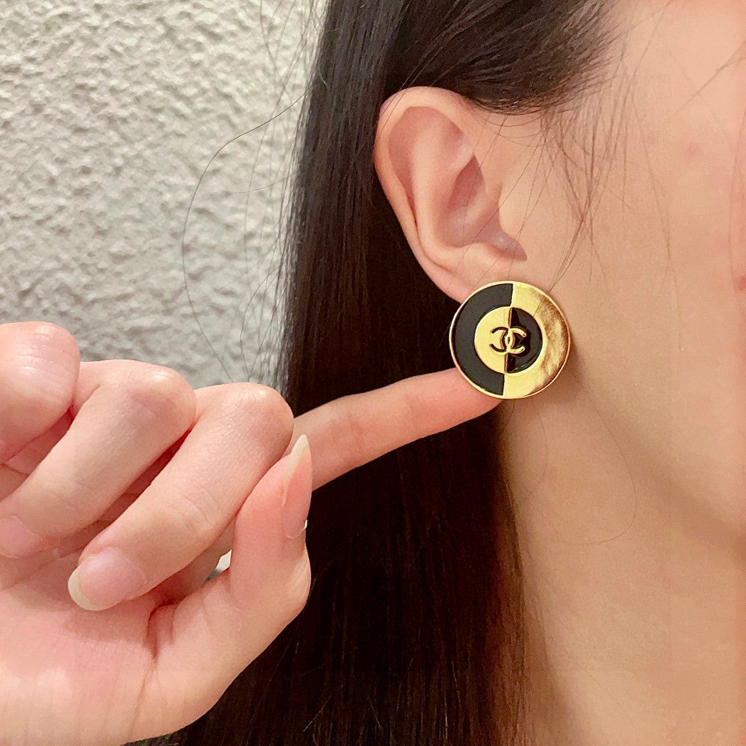 Double-C Emblem Stud Earrings in Polished Metal-Tone – Design 179 front product view