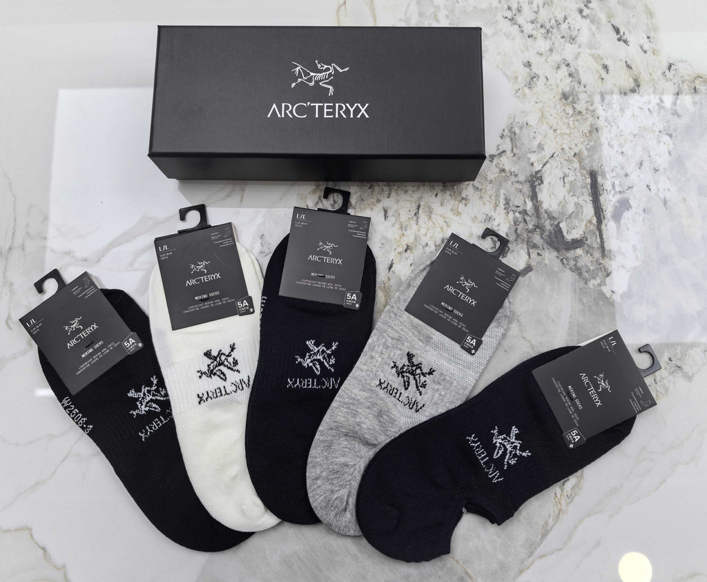 Arc'teryx Cotton Mixed Neutral Logo Detail No-Show Socks