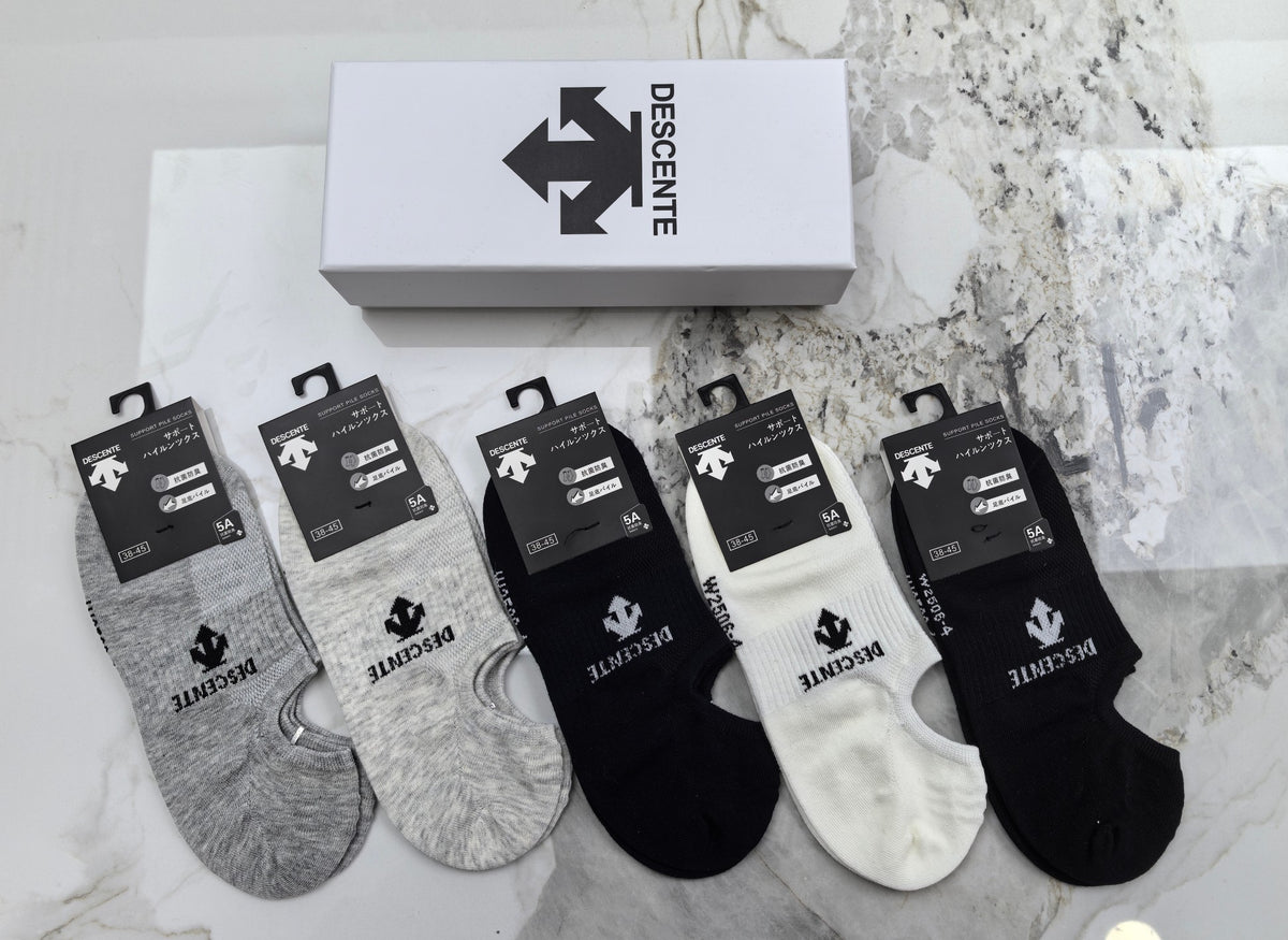 Descente Cotton Mixed Neutral Logo Detail No-Show Socks