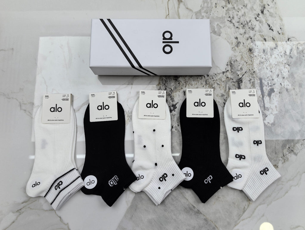 Alo Mixed Neutral Logo Detail No-Show Socks - 5-Pair Set