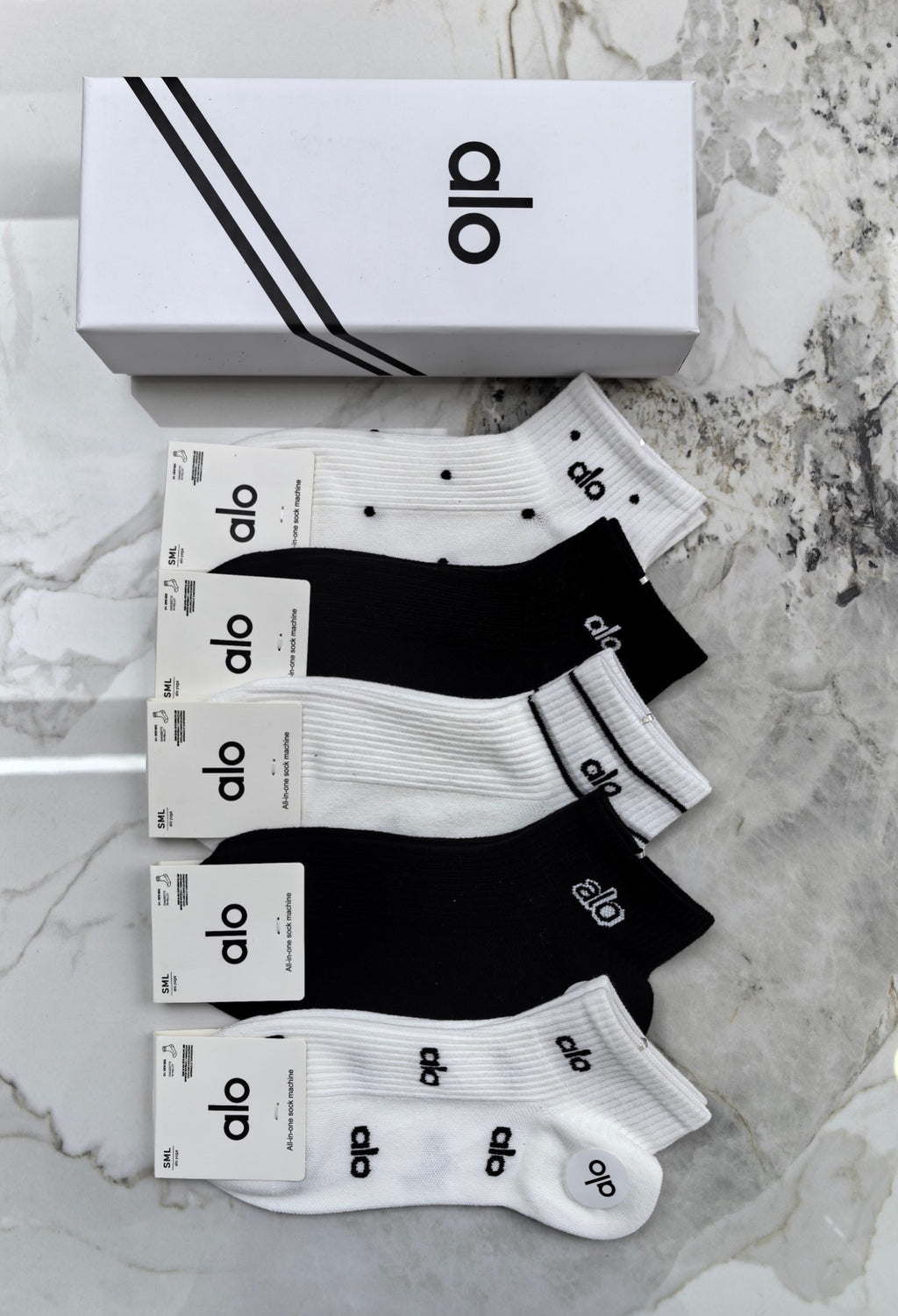 Alo Mixed Neutral Logo Detail No-Show Socks - 5-Pair Set