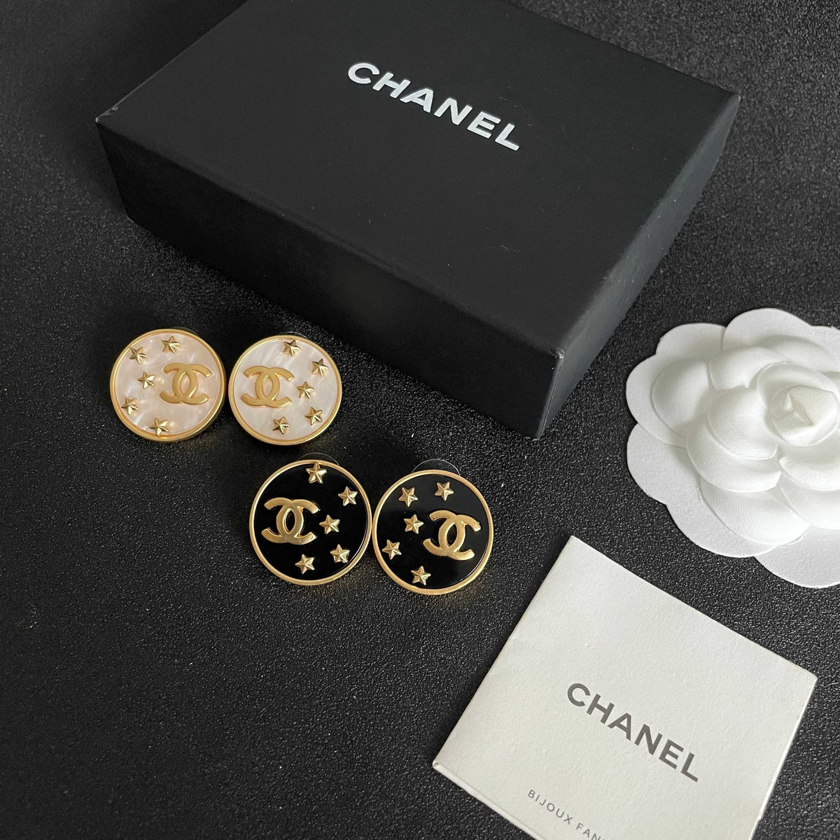 Double-C Emblem Stud Earrings in Polished Metal-Tone – Star Detail – Design 005 close-up detail