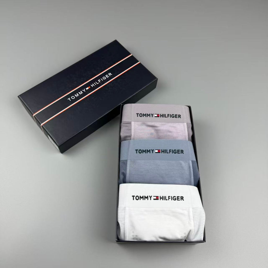 Tommy Hilfiger Clean Logo Waistbands Men's Boxer Briefs - 3-Piece Box