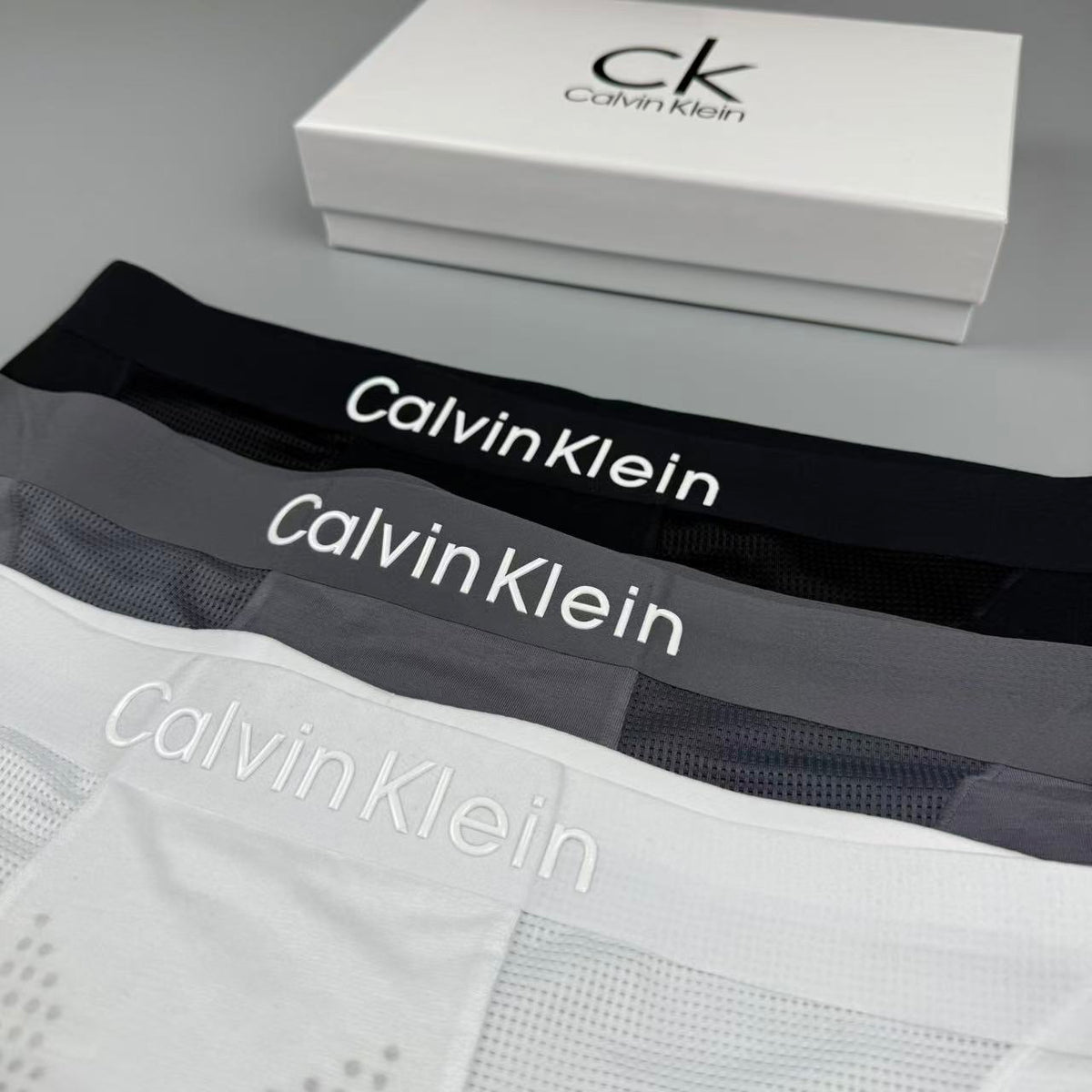 Calvin Klein Logo Detail Men's Boxer Briefs - 3-Piece Box